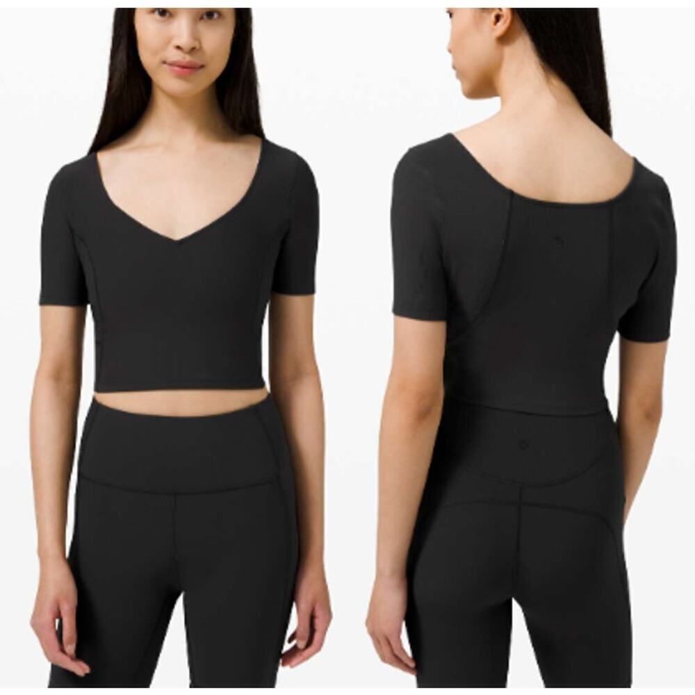 Lululemon Ribbed Contoured V-Neck Short Sleeve Cropped Yoga Top Black Womens 2